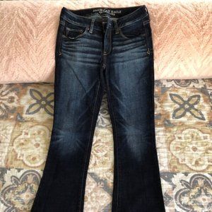 Women's American Eagle Jeans 2 Short